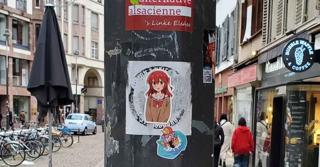 在斯特拉斯堡街头发现的一些奇怪二次元元素